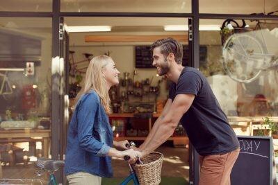 Cropped shot of a young couple standing face to face outside of a coffee shophttps://195.154.178.81/DATA/i_collage/pu/shoots/805248.jpg